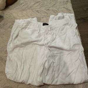 White fox linen pants